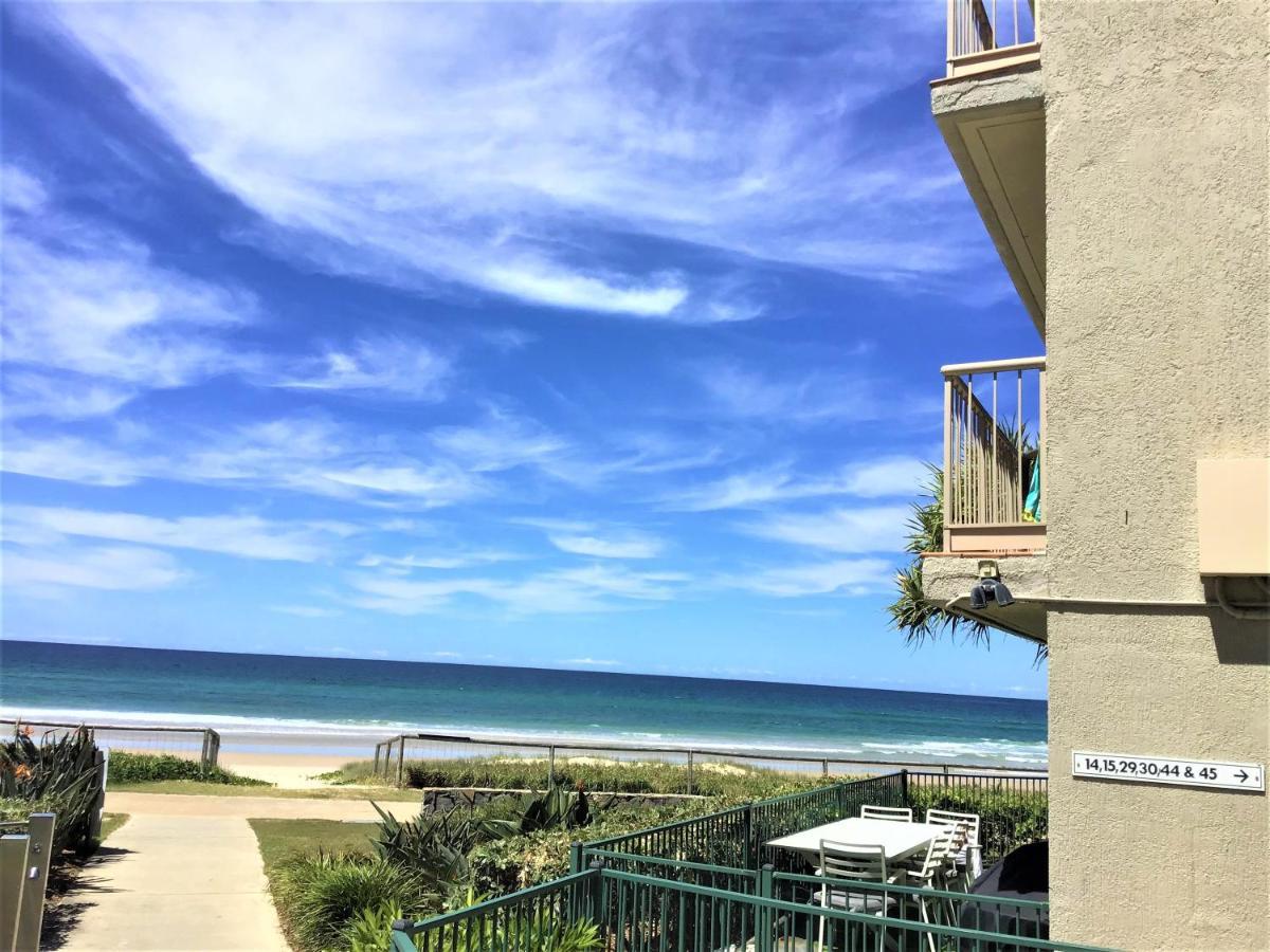 Sanctuary Beach Resort Gold Coast Extérieur photo