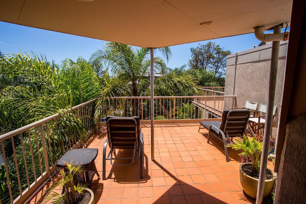 Sanctuary Beach Resort Gold Coast Extérieur photo
