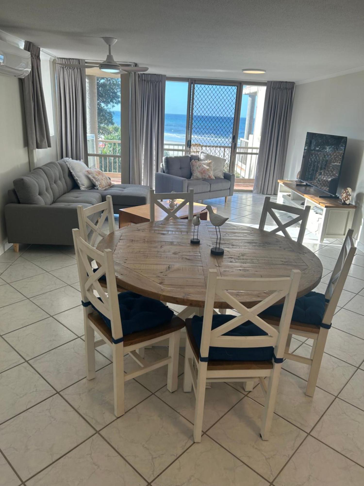 Sanctuary Beach Resort Gold Coast Extérieur photo