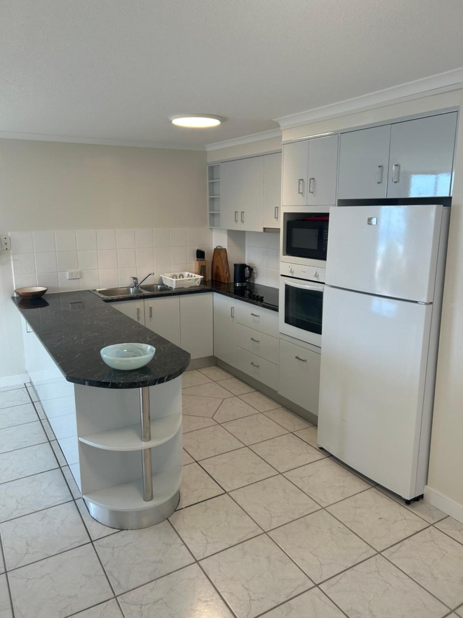 Sanctuary Beach Resort Gold Coast Extérieur photo