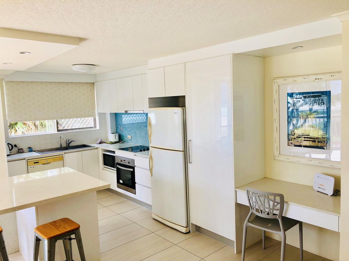 Sanctuary Beach Resort Gold Coast Extérieur photo