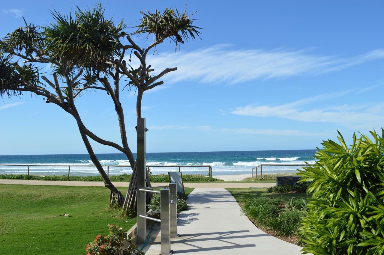 Sanctuary Beach Resort Gold Coast Extérieur photo