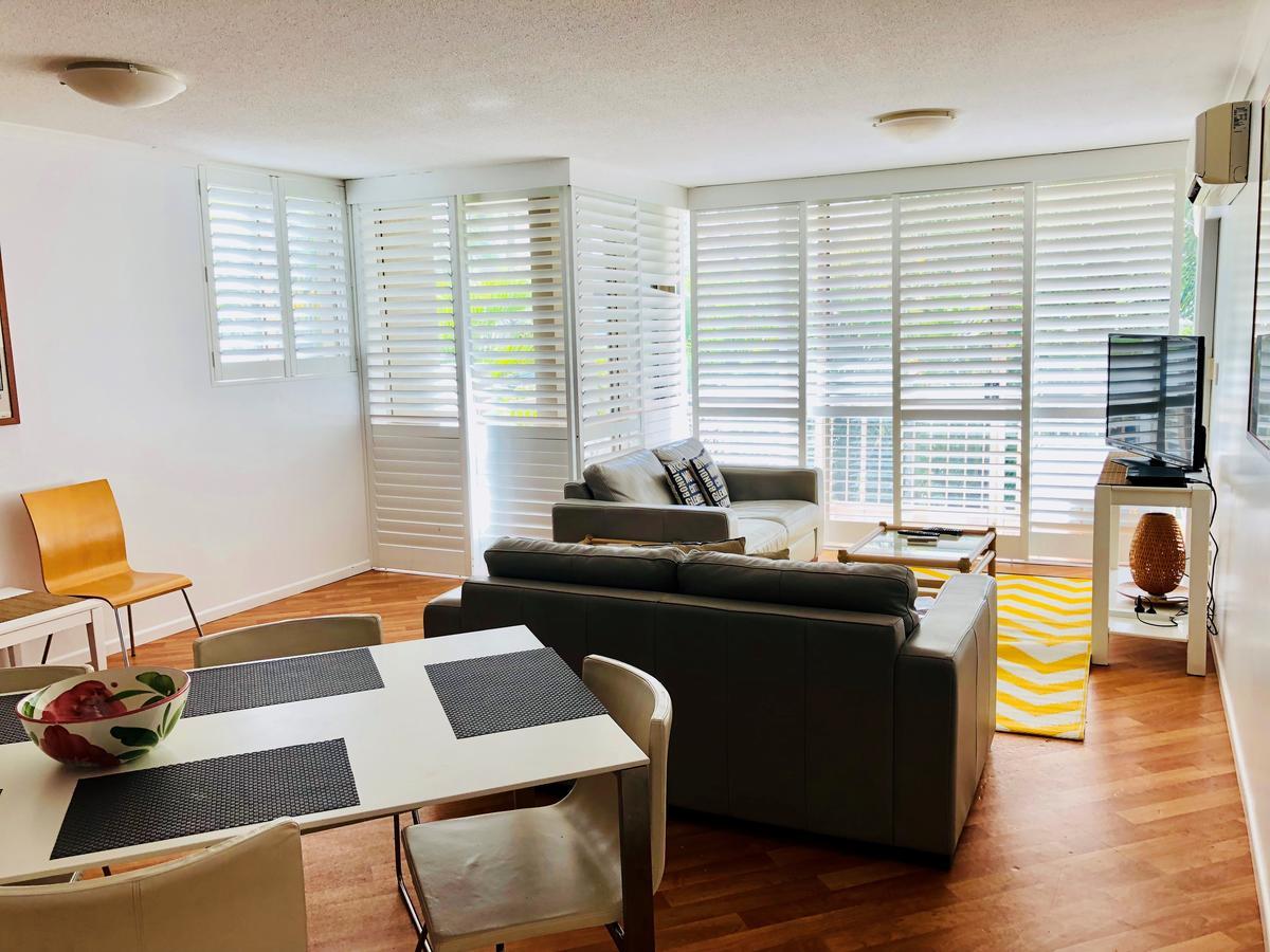 Sanctuary Beach Resort Gold Coast Extérieur photo