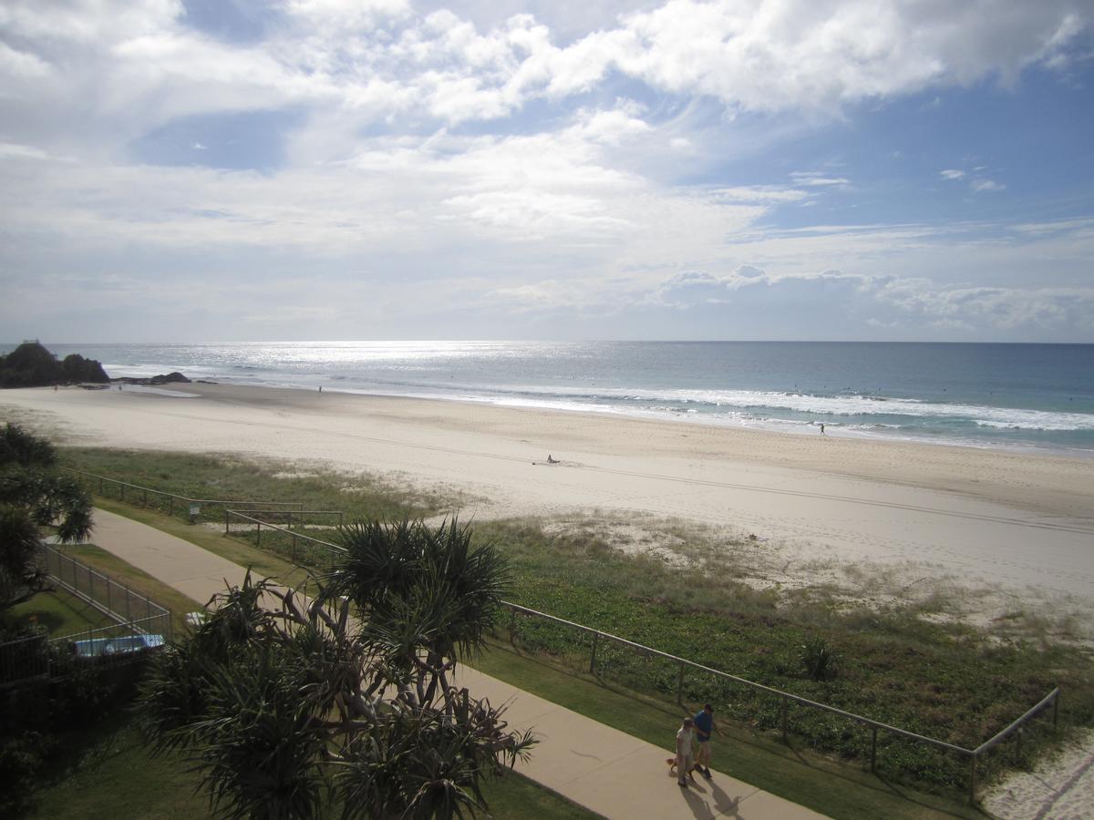 Sanctuary Beach Resort Gold Coast Extérieur photo
