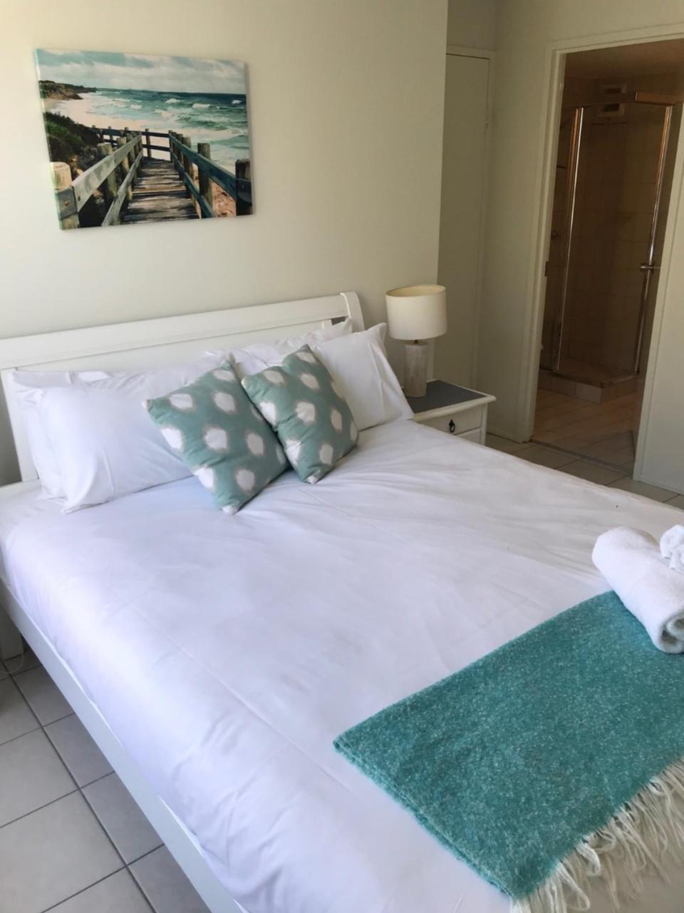 Sanctuary Beach Resort Gold Coast Extérieur photo